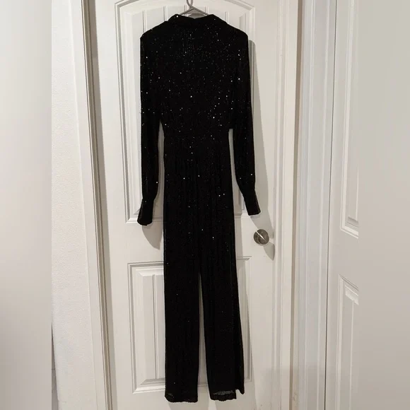SOLD Black cut-out Cocktail & party sequin embellished tie front jumpsuit Size S - Picture 4 of 9